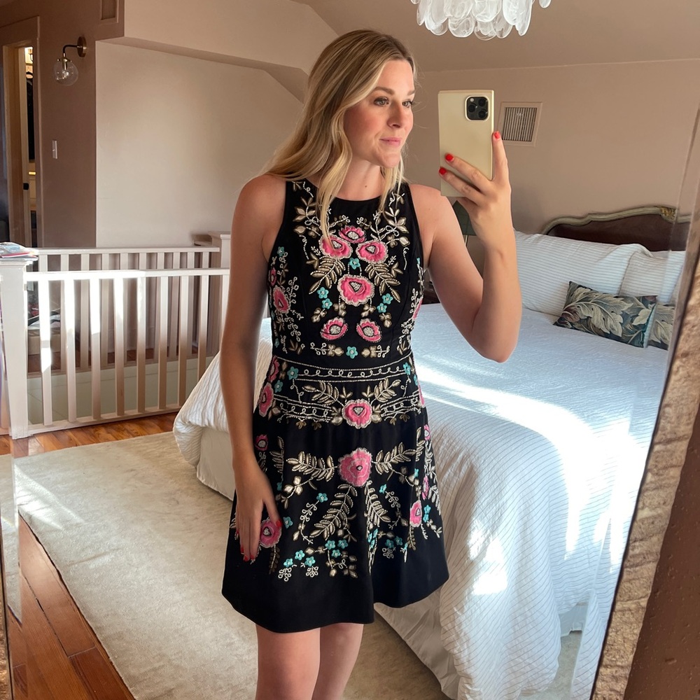 Gianni Bini Beaded Floral Mini Dress | Size 4 | Black